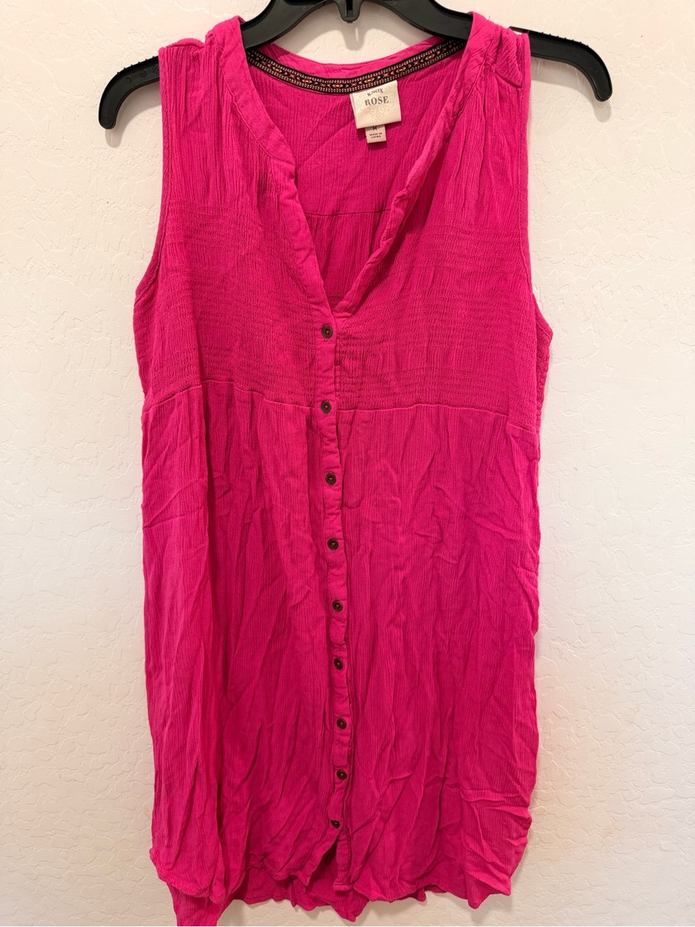 Fuchsia Button-Front Sleeveless mini dress medium v-neck dark pink pull over